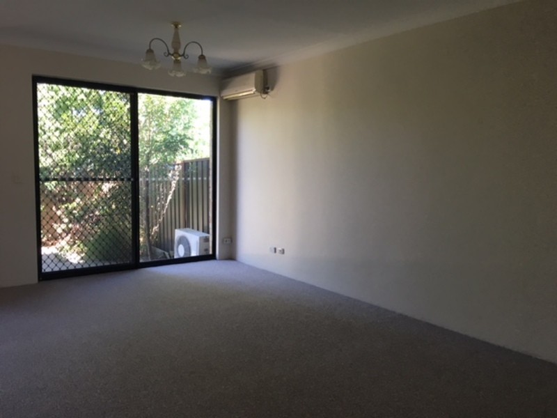 3/8-12 Fitzwilliam Road, Toongabbie NSW 2146