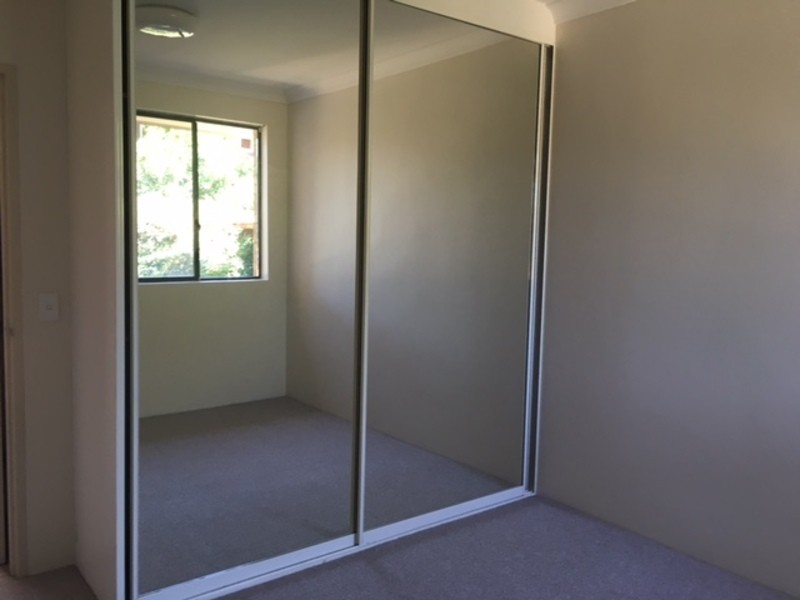 3/8-12 Fitzwilliam Road, Toongabbie NSW 2146