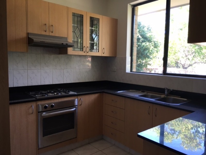 3/8-12 Fitzwilliam Road, Toongabbie NSW 2146