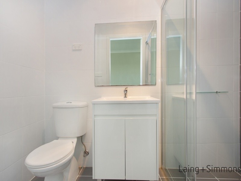 15/39-45 Lydbrook St, Westmead NSW 2145