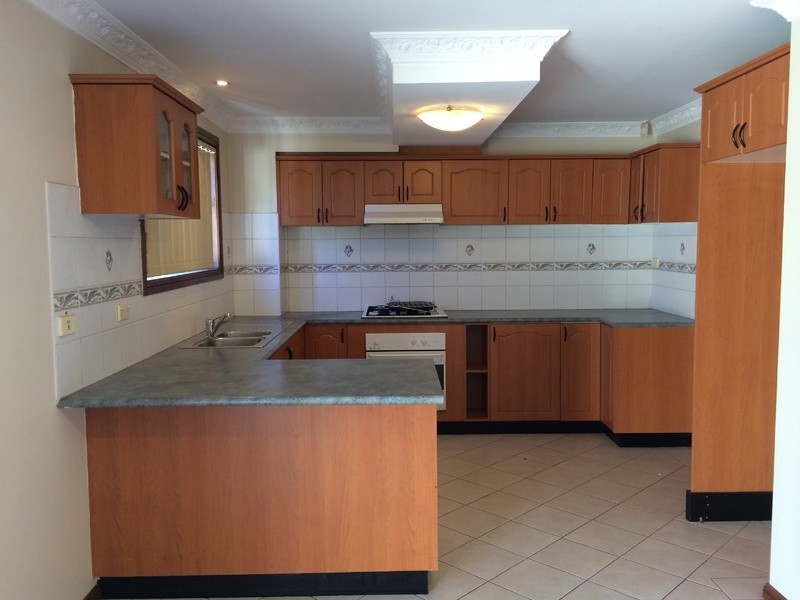12B Pendle way, Pendle Hill NSW 2145