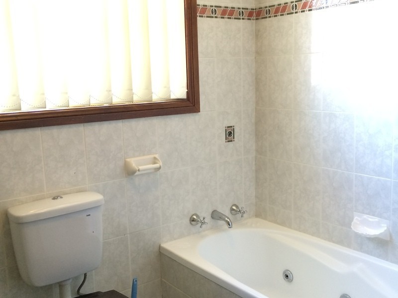 12B Pendle way, Pendle Hill NSW 2145