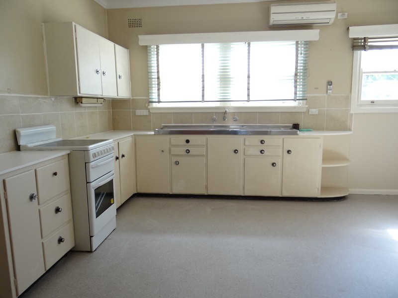 17 Grand Avenue, Westmead NSW 2145