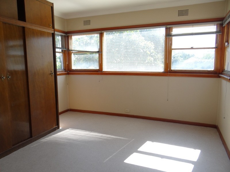 17 Grand Avenue, Westmead NSW 2145