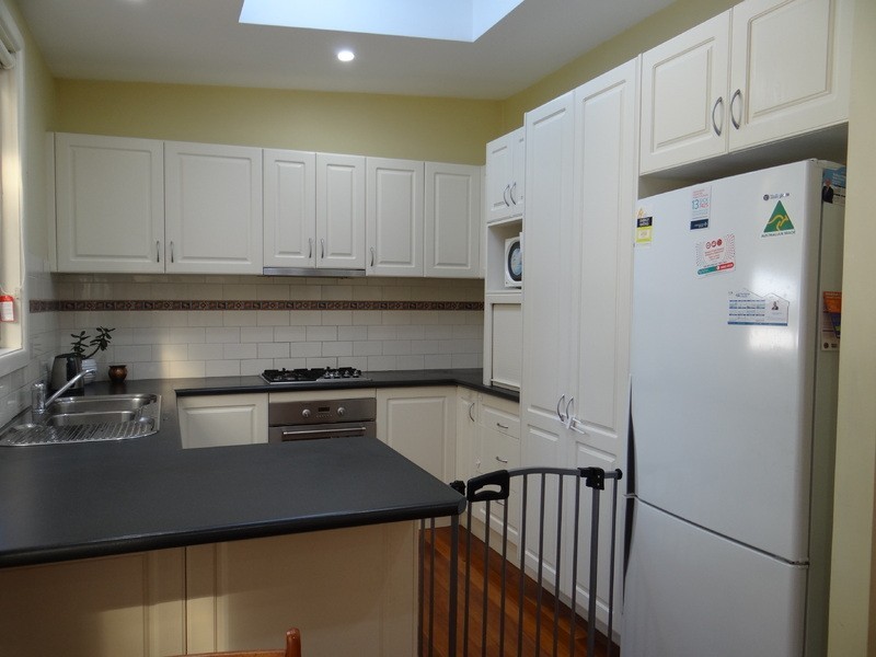 27 Birtles Avenue, Pendle Hill NSW 2145