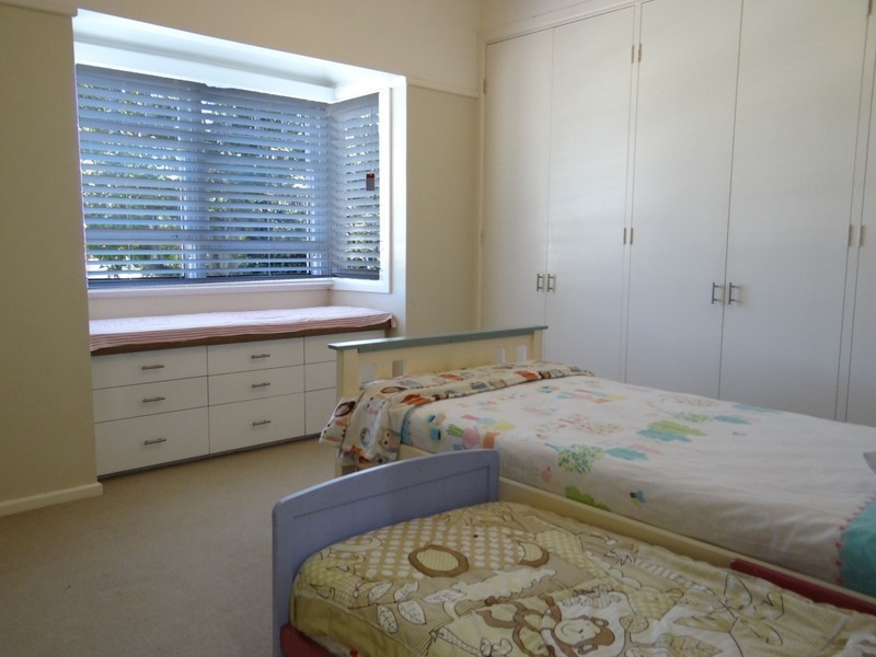 27 Birtles Avenue, Pendle Hill NSW 2145