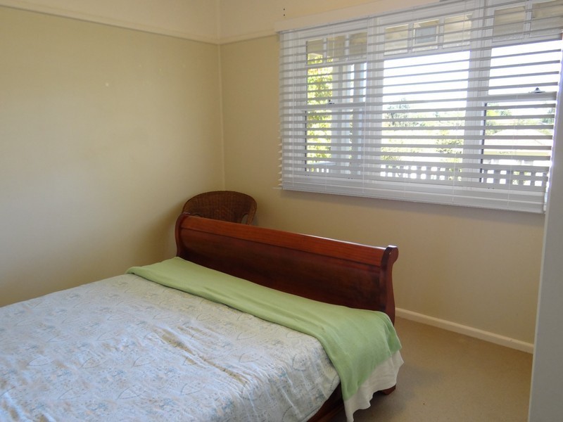27 Birtles Avenue, Pendle Hill NSW 2145