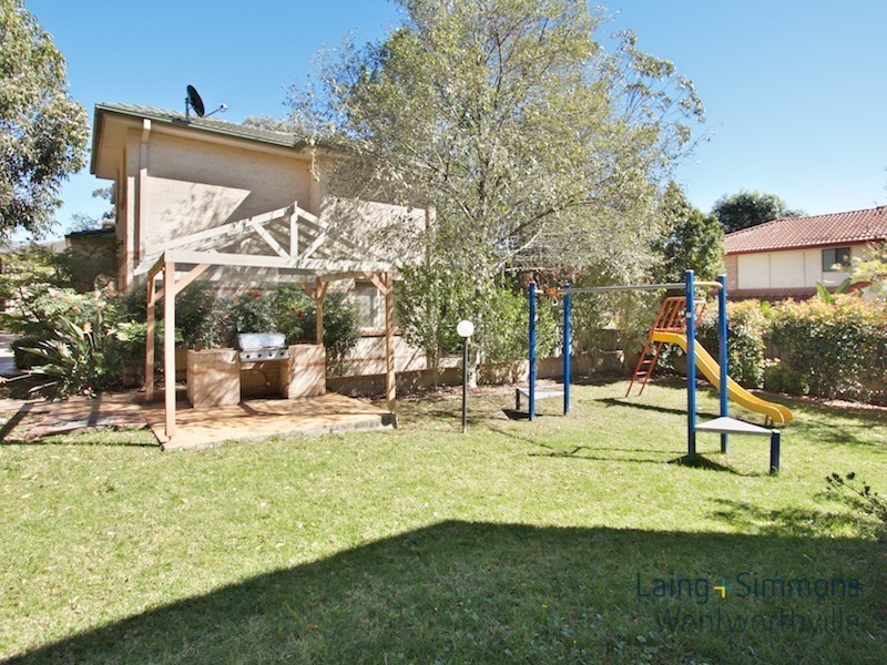 4/2a Conie Avenue, Baulkham Hills NSW 2153