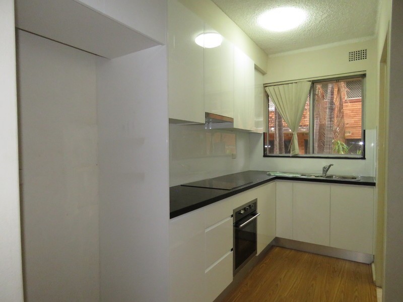 2/150 Station Street, Wentworthville NSW 2145