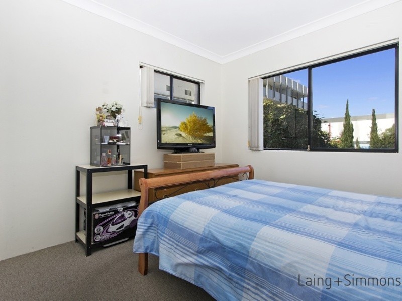 12/2-4 Sheffield Street, Merrylands NSW 2160