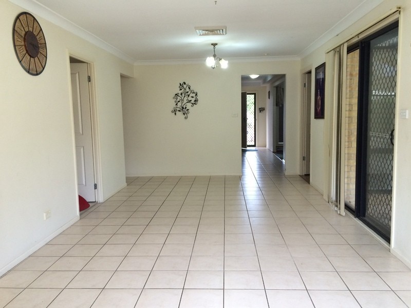 8 Mardy Court, Parklea NSW 2768