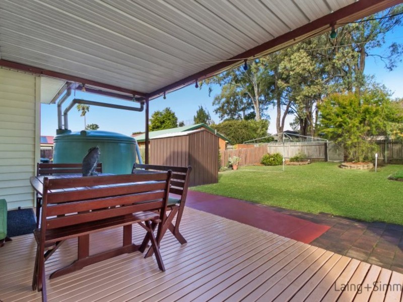 11 Favell Street, Toongabbie NSW 2146