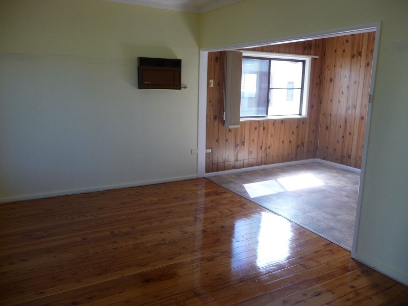 89 Bulli Road, Toongabbie NSW 2146