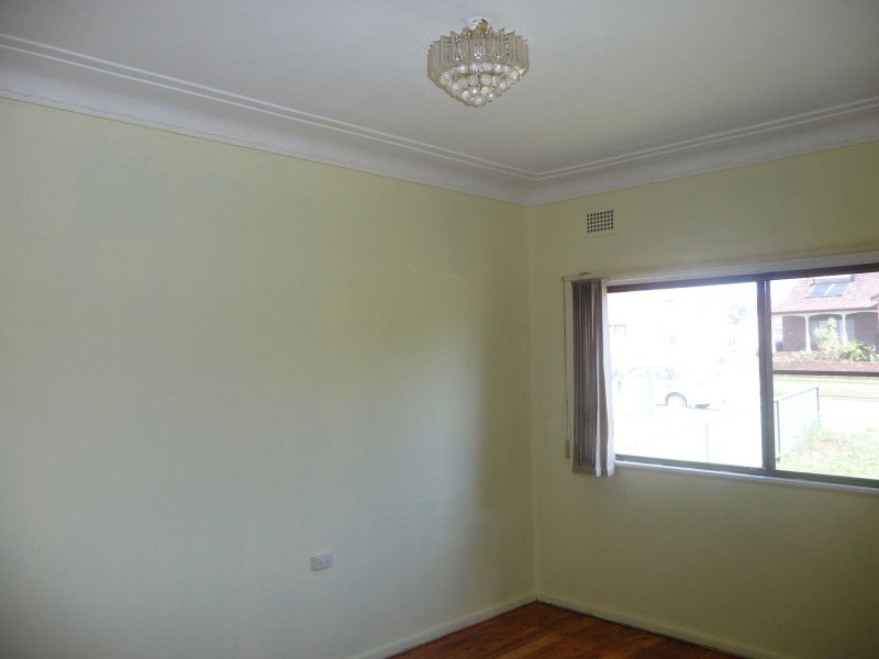 89 Bulli Road, Toongabbie NSW 2146