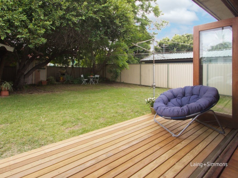 4 Bethel Street, Toongabbie NSW 2146