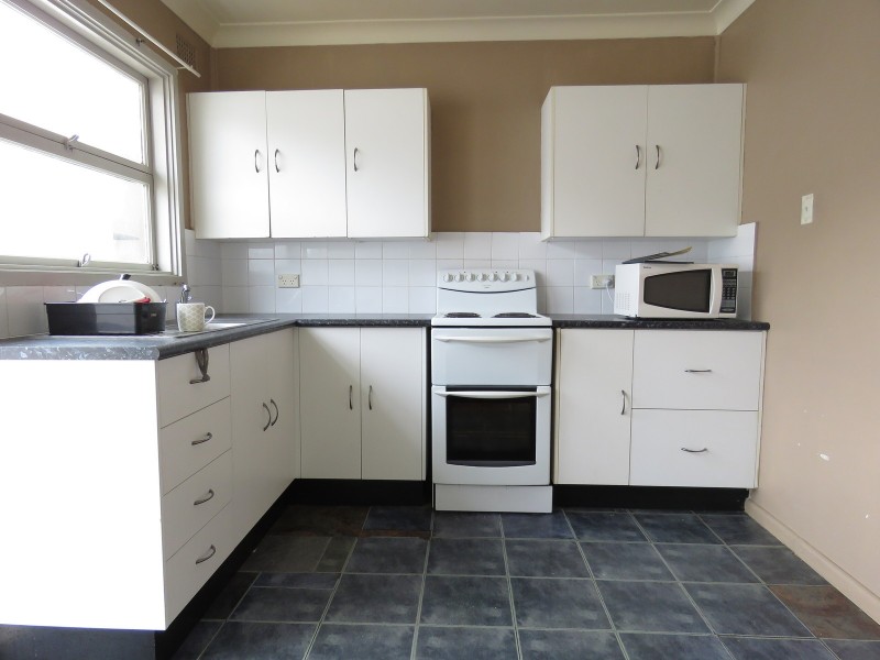 33 Greenleaf Street, Constitution Hill NSW 2145