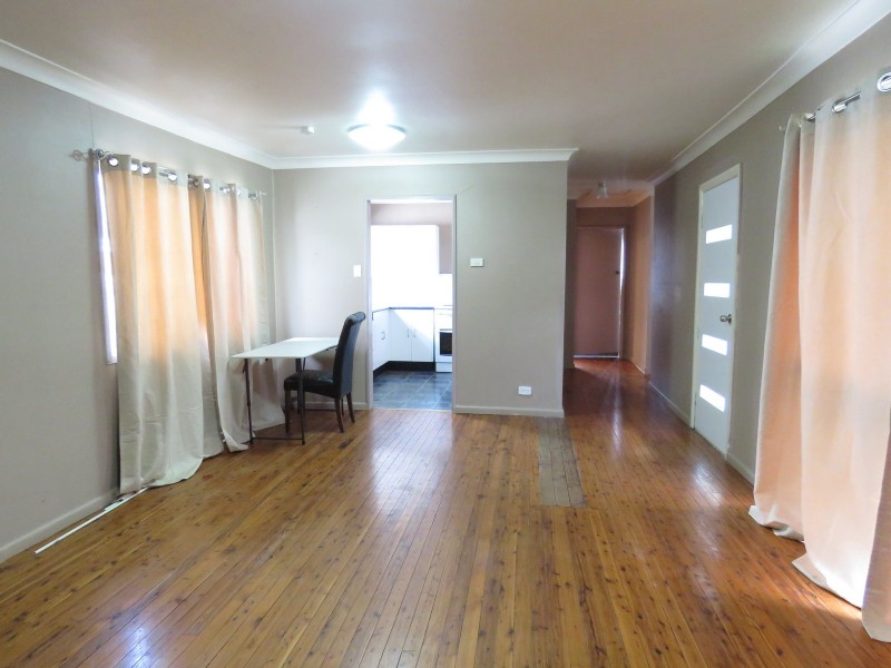 33 Greenleaf Street, Constitution Hill NSW 2145