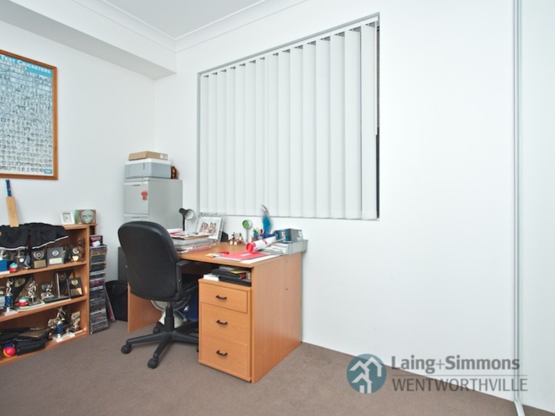 14/2-12  Civic Avenue, Pendle Hill NSW 2145