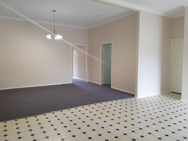 5 School Pde, Westmead NSW 2145