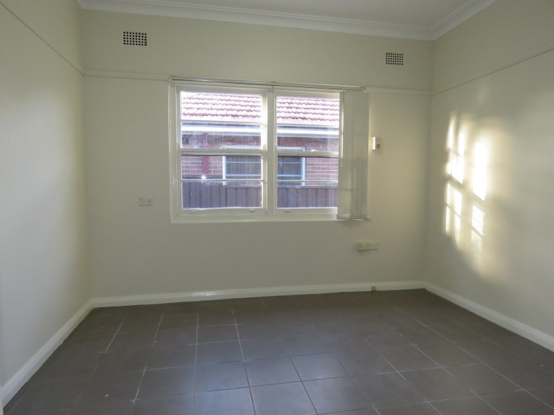 4 Toohey Avenue, Westmead NSW 2145