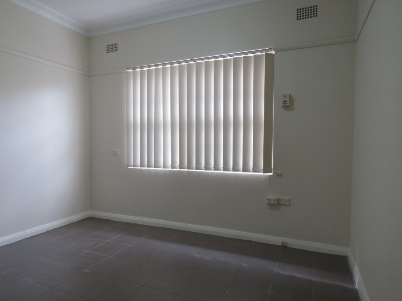 4 Toohey Avenue, Westmead NSW 2145