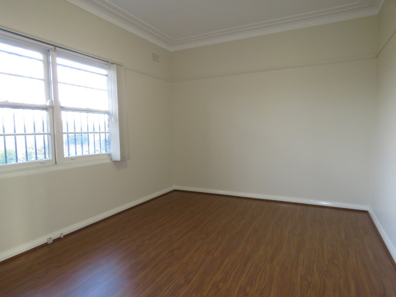 4 Toohey Avenue, Westmead NSW 2145