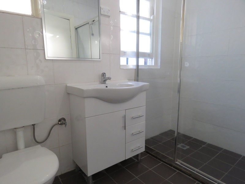 4 Toohey Avenue, Westmead NSW 2145