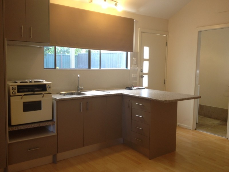 2/30 Caloola Road, Constitution Hill NSW 2145