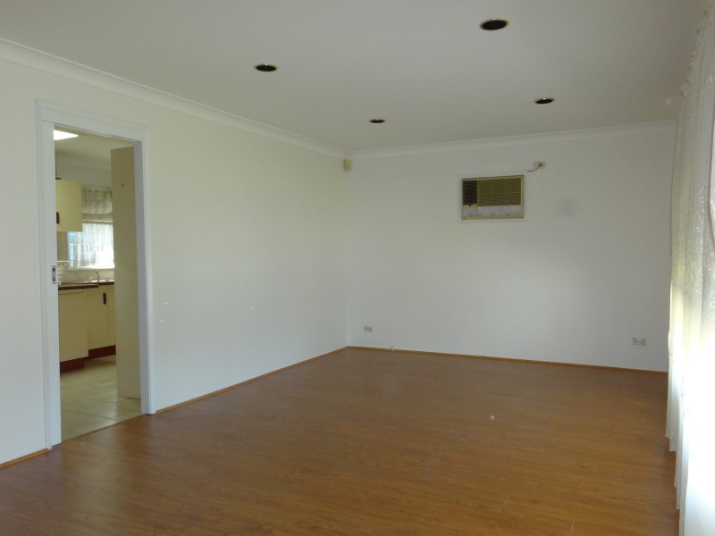 5 Pamela Place, Girraween NSW 2145