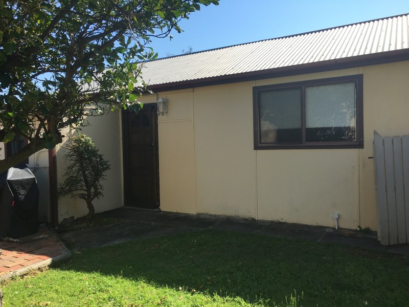Flat 28 Pendle way, Pendle Hill NSW 2145