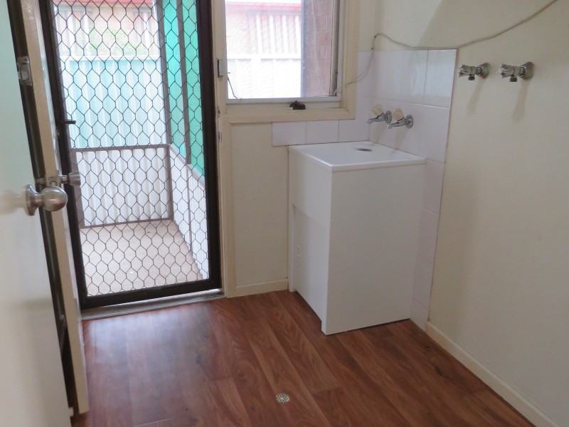 10 McCartney Crescent, St Clair NSW 2759