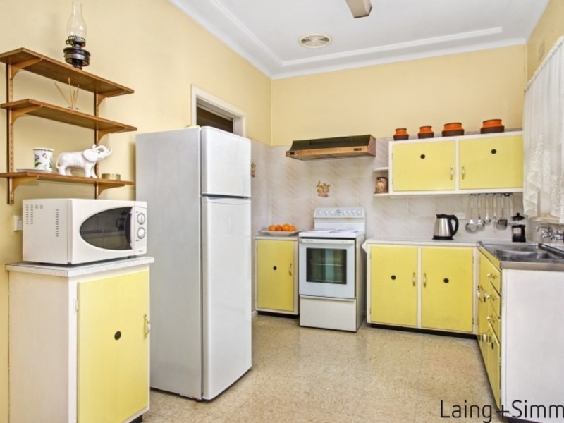 5 Oramzi Road, Girraween NSW 2145