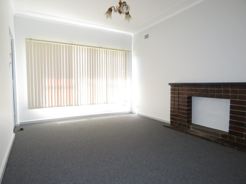 2B Whitworth Street, Westmead NSW 2145