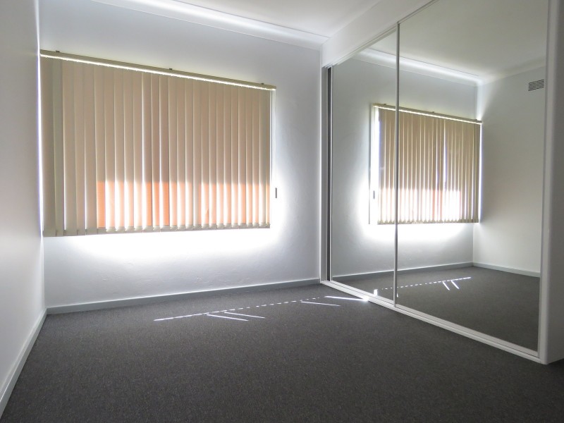 2B Whitworth Street, Westmead NSW 2145