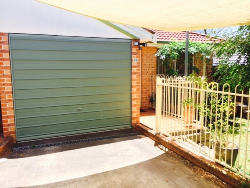 1/4 Tungarra Road, Girraween NSW 2145