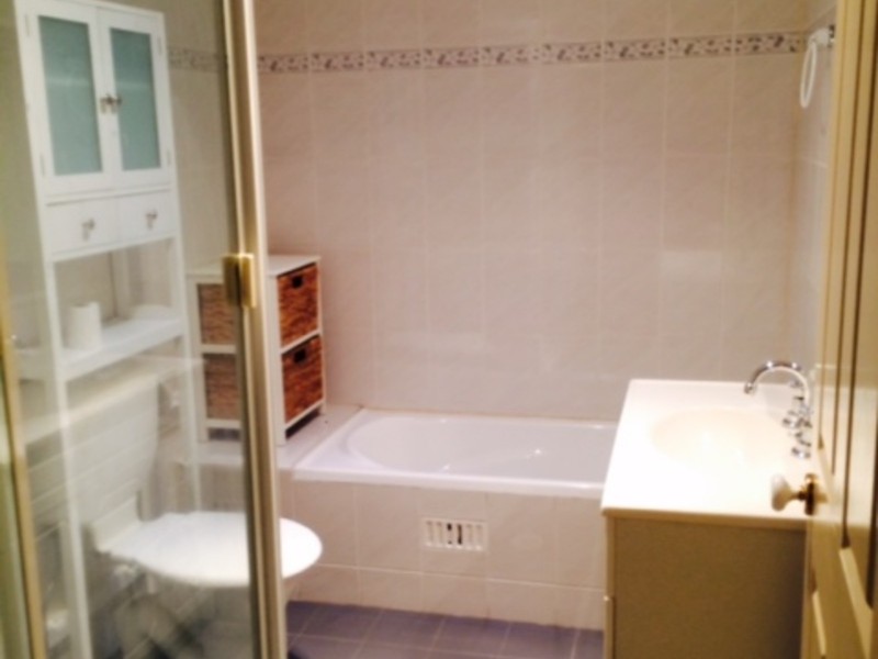 1/4 Tungarra Road, Girraween NSW 2145