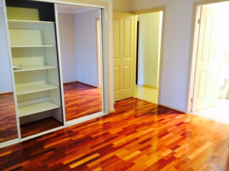 1/4 Tungarra Road, Girraween NSW 2145