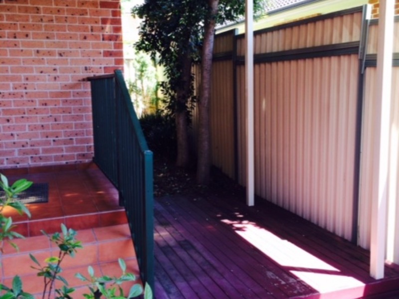 1/4 Tungarra Road, Girraween NSW 2145