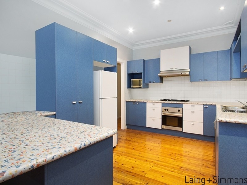 8A Pendle Way, Pendle Hill NSW 2145