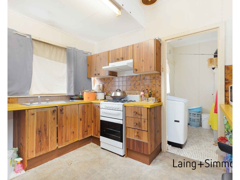 24 Pioneer Street, Wentworthville NSW 2145