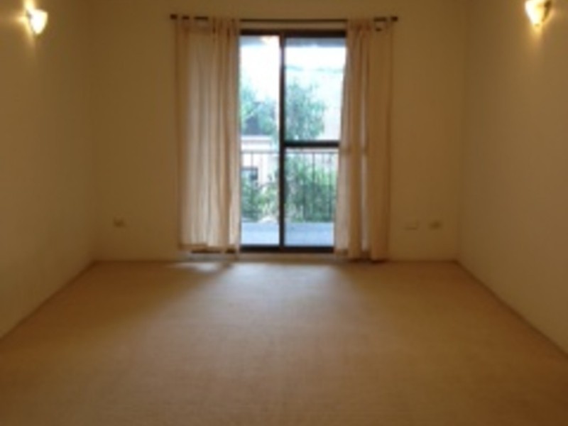 3/112 Targo Road, Girraween NSW 2145