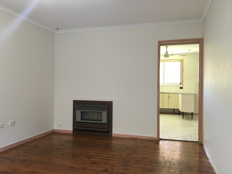 18 Hazel Street, Girraween NSW 2145