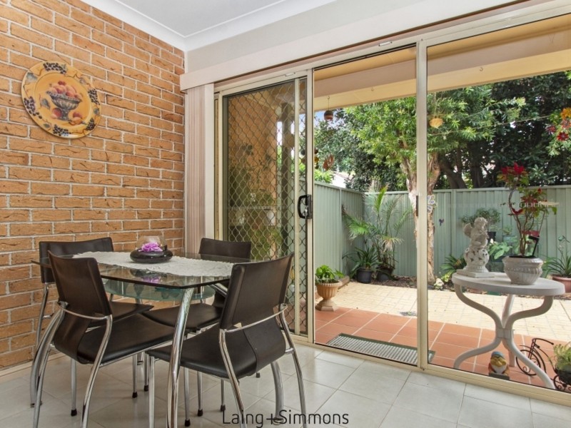 12/64 Ballandella Road, Toongabbie NSW 2146