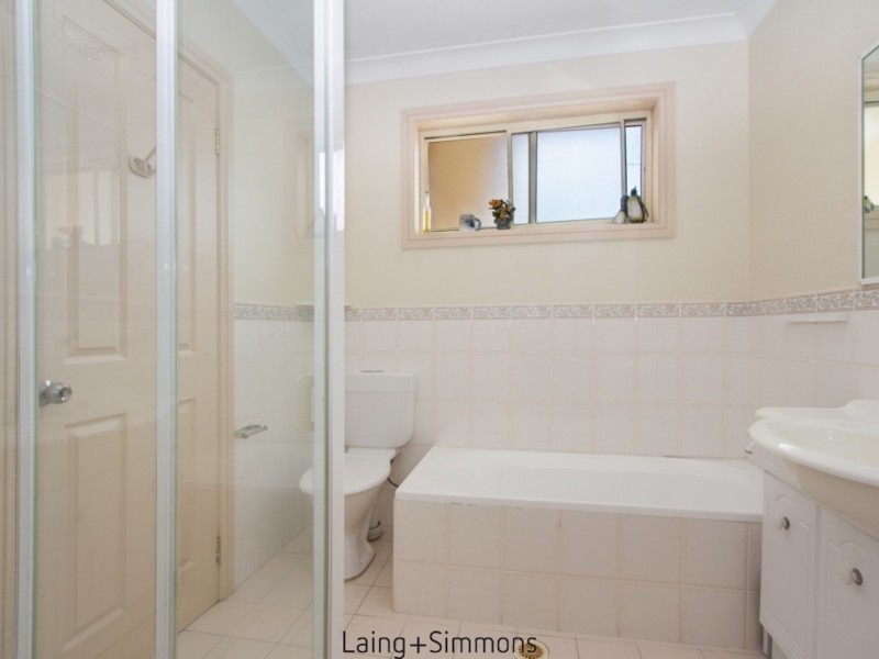 12/64 Ballandella Road, Toongabbie NSW 2146