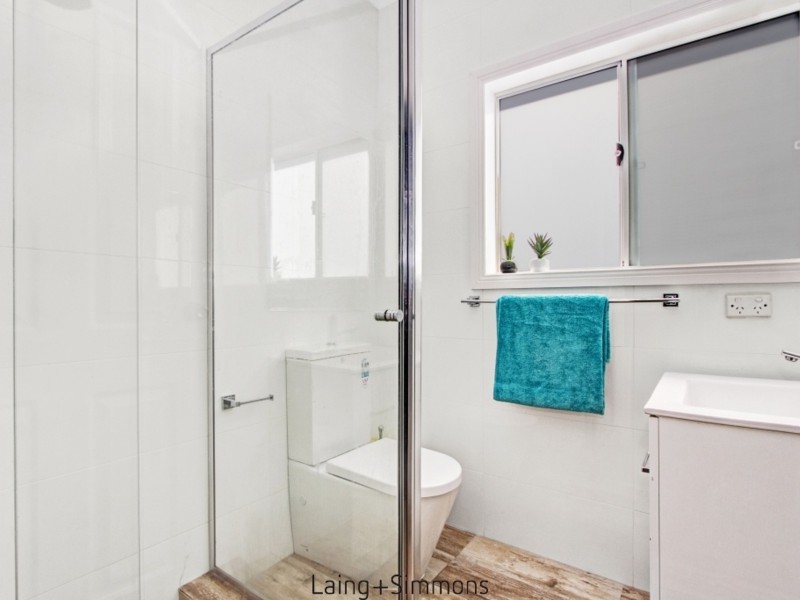 23 Derbyshire Avenue, Toongabbie NSW 2146