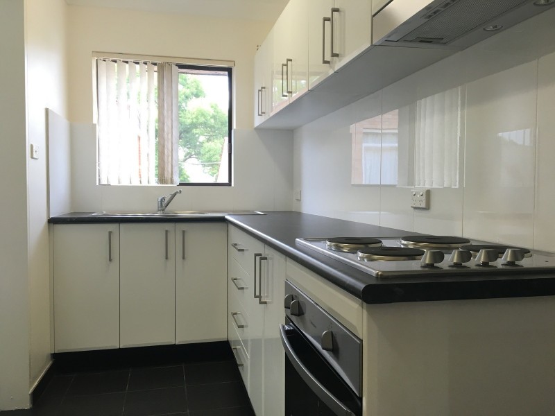 8/119  Station Street, Wentworthville NSW 2145