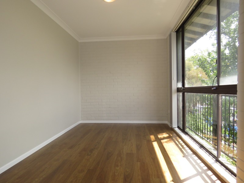 2/1 Queens Road, Westmead NSW 2145