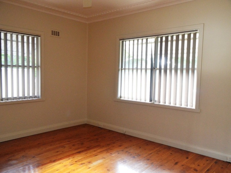16 Warra Street, Wentworthville NSW 2145