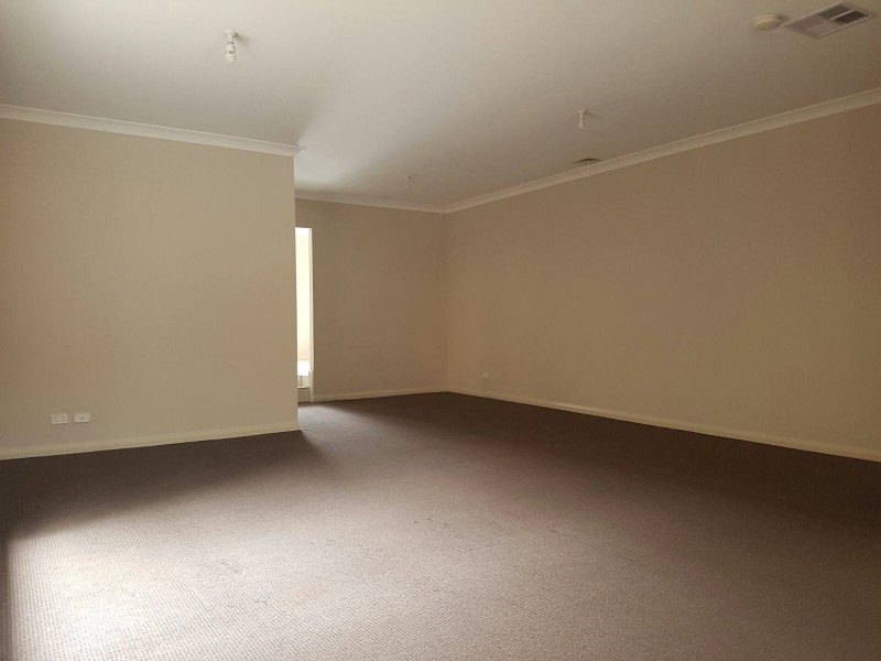 21A Arnett Street, Pendle Hill NSW 2145