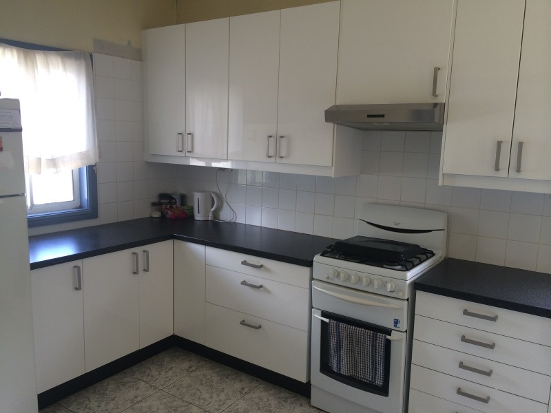 5 Birtles Avenue, Pendle Hill NSW 2145